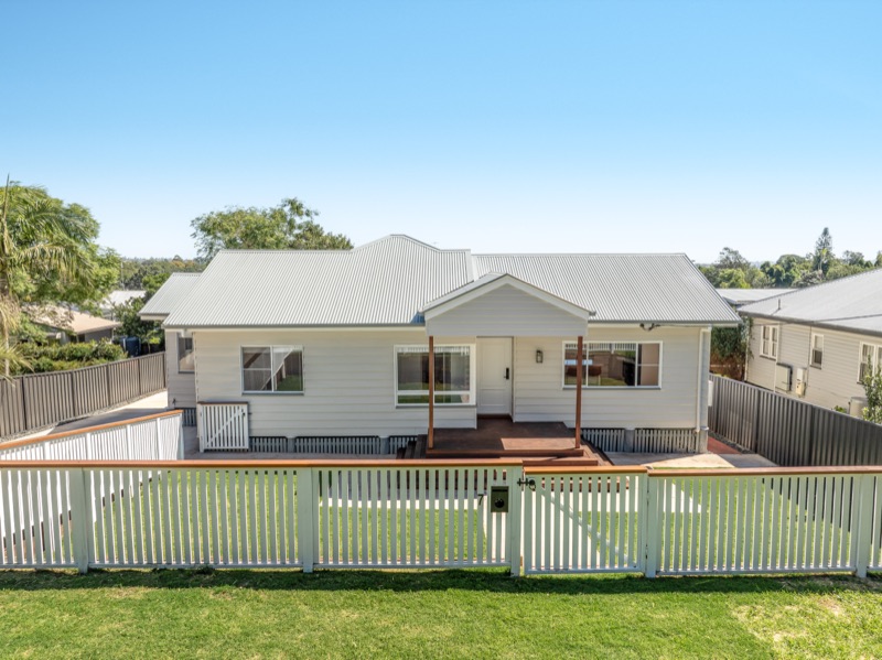 Front of the renovated East Toowoomba weatherboard home